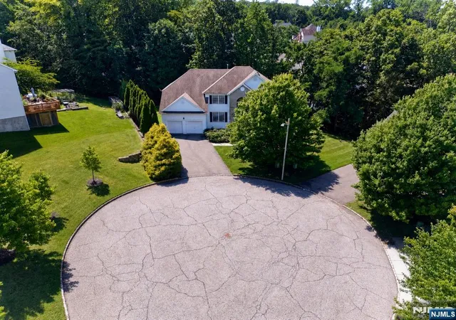 5th image of 6 Mccune Ct, West Orange, NJ 07052 | MLS# 26025676