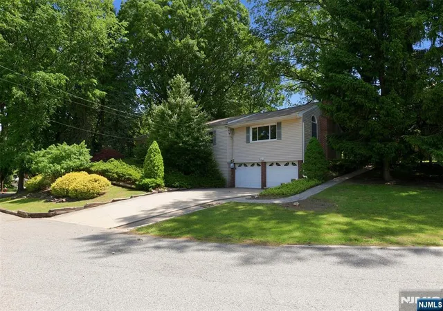 2nd image of 165 Glenn Ave, Norwood, NJ 07648 | MLS# 26025684