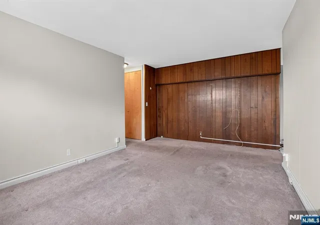 Homes for sale in Fort Lee, NJ | 3081 Edwin Ave #3G, Fort Lee, NJ 07024 | MLS# 26025717