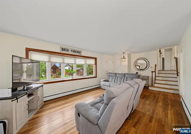 2nd image of 19 Birch Pkwy, Sparta, NJ 07871 | MLS# 26025722