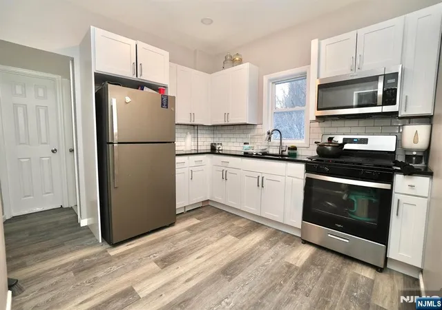 4th image of 172-176 Delavan Ave, Newark, NJ 07104 | MLS# 26025769