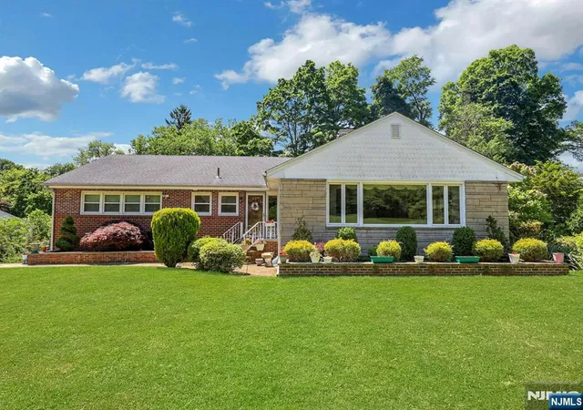 Homes for sale in Woodcliff Lake, NJ | 10 Shaw Rd, Woodcliff Lake, NJ 07677 | MLS# 26025787