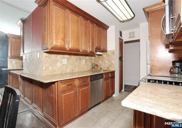 Homes for sale in West New York, NJ | 6040 Boulevard #8H, West New York, NJ 07093 | MLS# 26025807