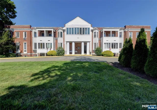 Homes for sale in Pequannock Township, NJ | 520 Turnpike #C221, Pequannock Township, NJ 07444 | MLS# 26025822