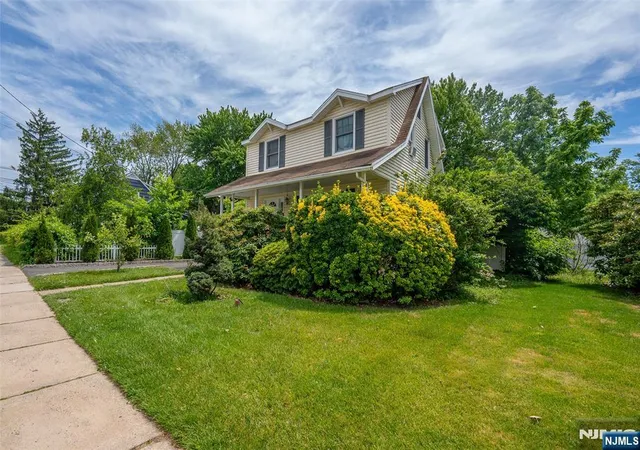 Homes for sale in Teaneck, NJ | 256 Fycke Ln, Teaneck, NJ 07666 | MLS# 26025825