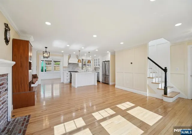 5th image of 59 Oakwood Dr, Wayne, NJ 07470 | MLS# 26025826