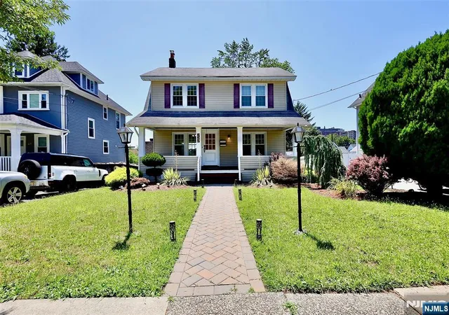 Homes for sale in Hackensack, NJ | 233 Hamilton Pl, Hackensack, NJ 07601 | MLS# 26025833