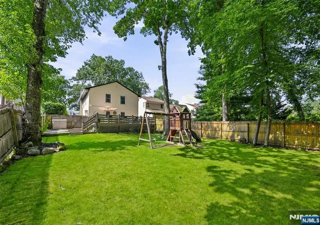 Homes for sale in Waldwick, NJ | 83 Moore Ave, Waldwick, NJ 07463 | MLS# 26025837