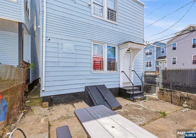 20th image of 1 Park Pl, Paterson, NJ 07524 | MLS# 26025846