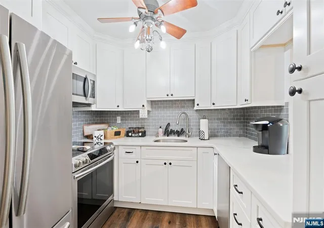 Photo 3 of Sale Pending at 114 Federal Hl Rd, Pompton Lakes, NJ 07442 | MLS# 26025873 | Listing updated on 2026-09-08