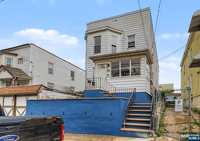 Homes for sale in Paterson, NJ | 305 Pacific St, Paterson, NJ 07503 | MLS# 26025876