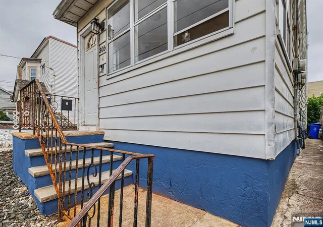 Homes for sale in Paterson, NJ | 305 Pacific St, Paterson, NJ 07503 | MLS# 26025876