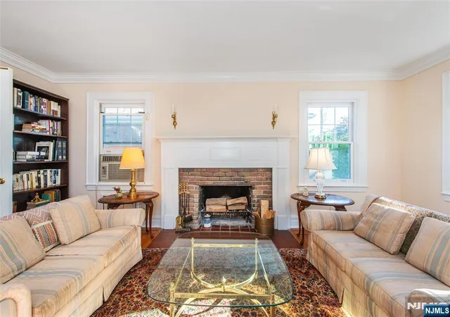 2nd image of 579 583 Parker St, Newark, NJ 07104 | MLS# 26025898