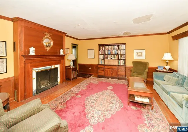 Homes for sale in Demarest, NJ | 6 Central Ave, Demarest, NJ 07627 | MLS# 26025902