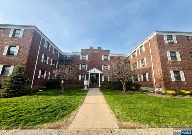 Homes for sale in Bergenfield, NJ | 241 E Main St #3A, Bergenfield, NJ 07621 | MLS# 26025903