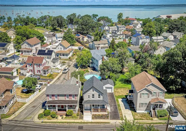 Homes for sale in Keyport, NJ | 293 1st St, Keyport, NJ 07735 | MLS# 26025913