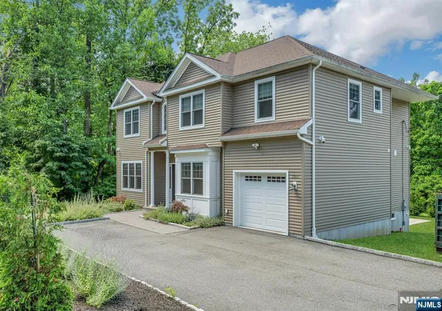 Homes for sale in Par Troy Hills Twp., NJ | 1364 Tabor Rd, Par Troy Hills Twp., NJ 07878 | MLS# 26025921