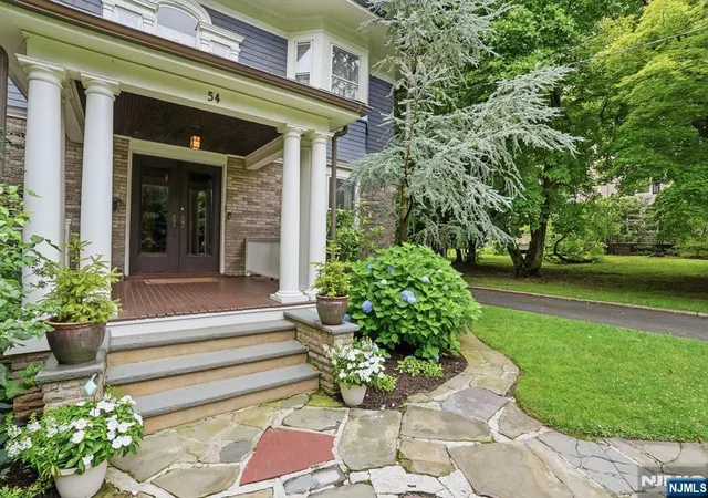 Homes for sale in Montclair, NJ | 54 Myrtle Ave, Montclair, NJ 07042 | MLS# 26025922