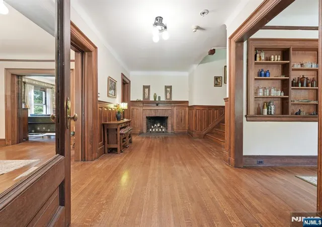Homes for sale in Montclair, NJ | 54 Myrtle Ave, Montclair, NJ 07042 | MLS# 26025922