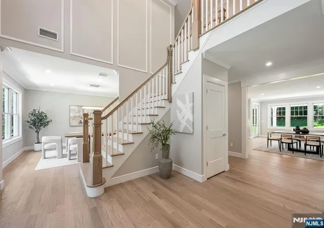 3rd image of 520 Clinton Ave, Wyckoff, NJ 07481 | MLS# 26025942
