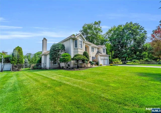 Homes for sale in River Vale, NJ | 512 Brook Ave, River Vale, NJ 07675 | MLS# 26025973