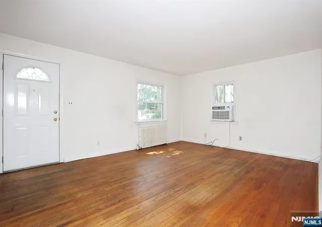 Homes for sale in Teaneck, NJ | 1806 Palisade Ave, Teaneck, NJ 07666 | MLS# 26026048