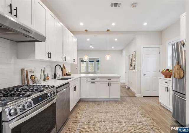5th image of 98 Forest St, Montclair, NJ 07042 | MLS# 26026068