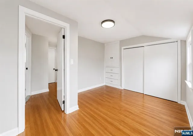 5th image of 18 Farmingdale Ave, Bloomfield, NJ 07003 | MLS# 26026083
