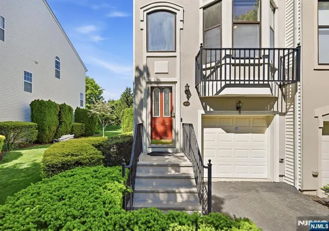 2nd image of 419 Hartford Dr #4020, Nutley, NJ 07110 | MLS# 26026108