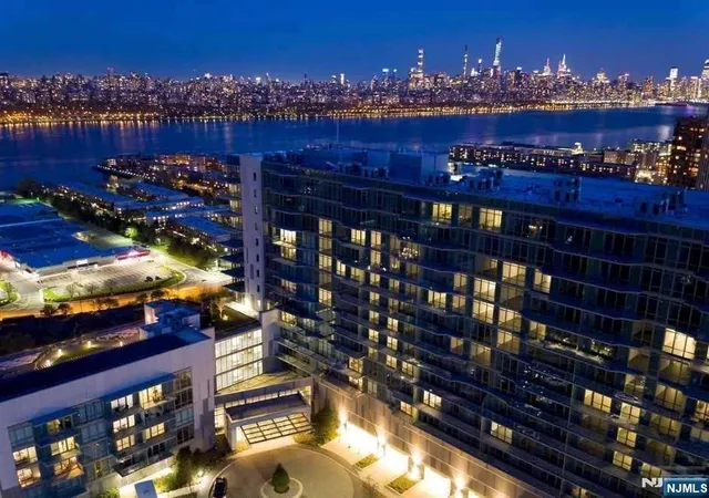 Homes for sale in Cliffside Park, NJ | 320 Adolphus Avenue, Cliffside Park, NJ 07010 | Houzeo