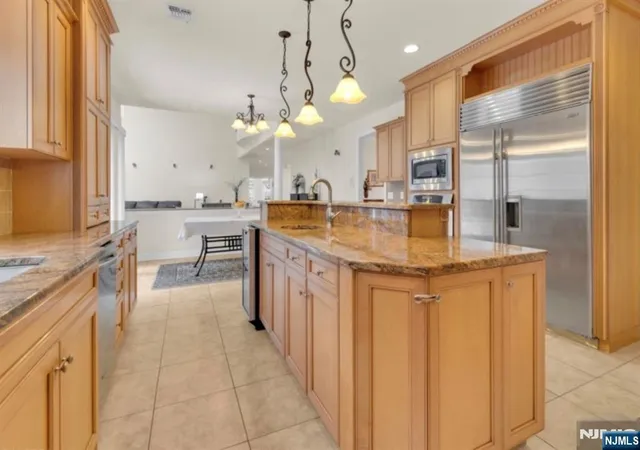 Photo 3 of Single family home for sale at 34 Kanouse Ln, Montville, NJ 07045 | MLS# 26026119 | Listing updated on 2026-07-12