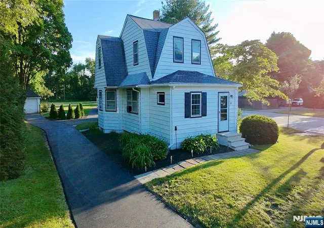 1st image of 85 Kinnelon Rd, Kinnelon Borough, NJ 07405 | MLS# 26026145