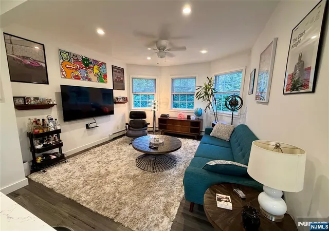 4th image of 85 Kinnelon Rd, Kinnelon Borough, NJ 07405 | MLS# 26026145