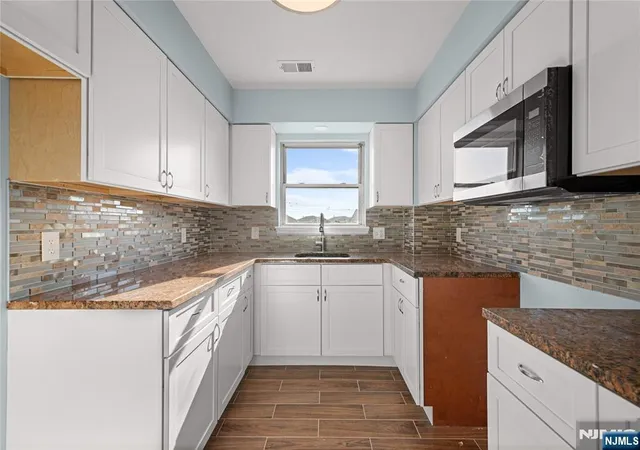 3rd image of 219-221 Clinton Pl, Newark, NJ 07112 | MLS# 26026216