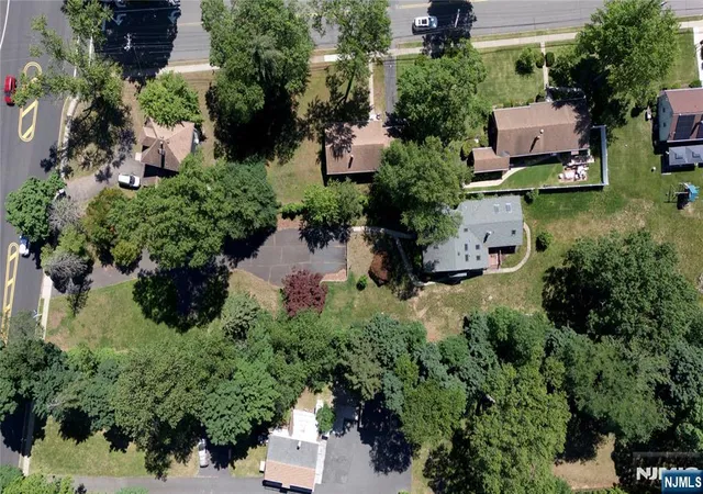 2nd image of 38a W Ridgewood Ave, Paramus, NJ 07652 | MLS# 26026222