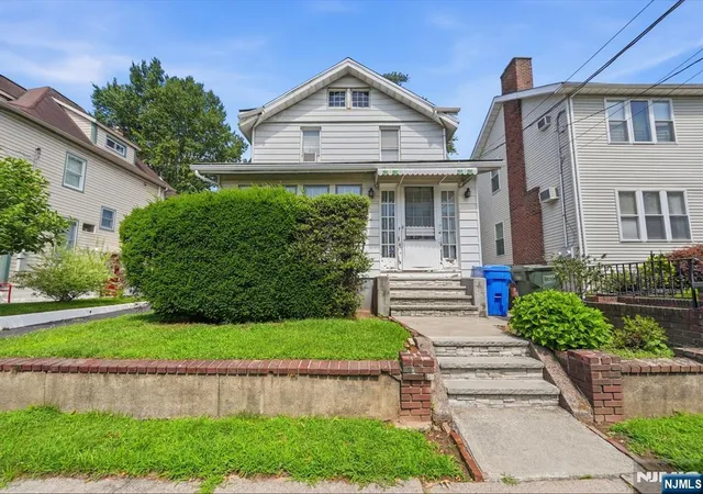 Homes for sale in Rutherford, NJ | 26 Grove St, Rutherford, NJ 07070 | MLS# 26026266