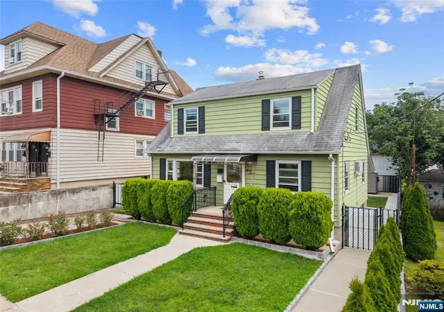 Photo 3 of Sale Pending at 95 Hudson St, Clifton, NJ 07011 | MLS# 26026337 | Listing updated on 2026-08-30