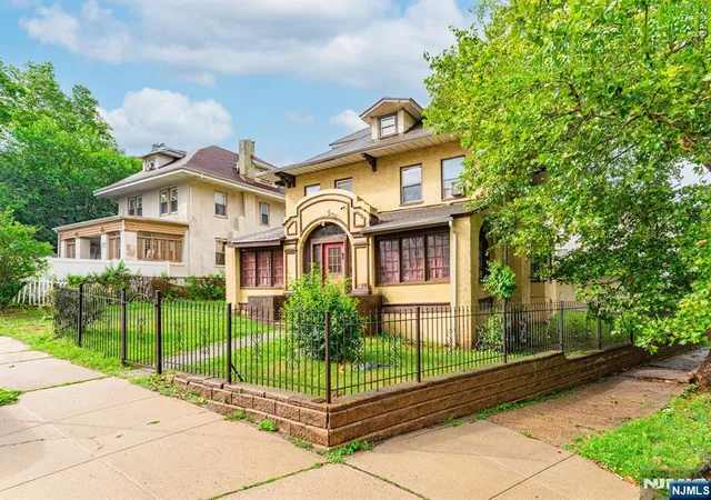 3rd image of 233-237 Meeker Ave, Newark, NJ 07112 | MLS# 26026398