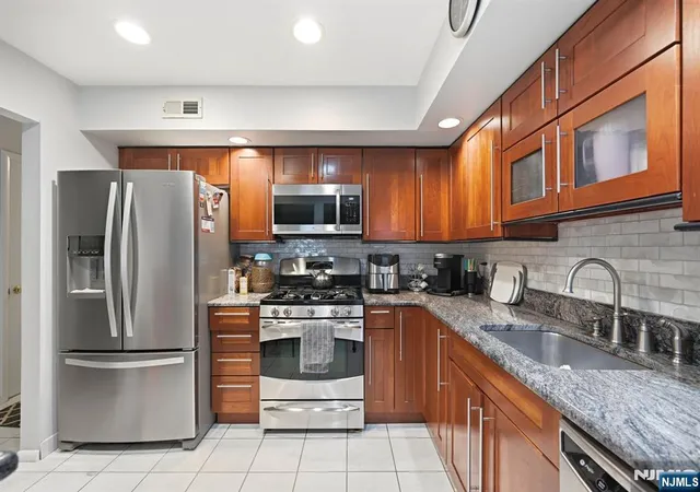 Photo 4 of Sale Pending at 59 Bunker Hl Rd #D, West Milford, NJ 07480 | MLS# 26026501 | Listing updated on 2026-08-28
