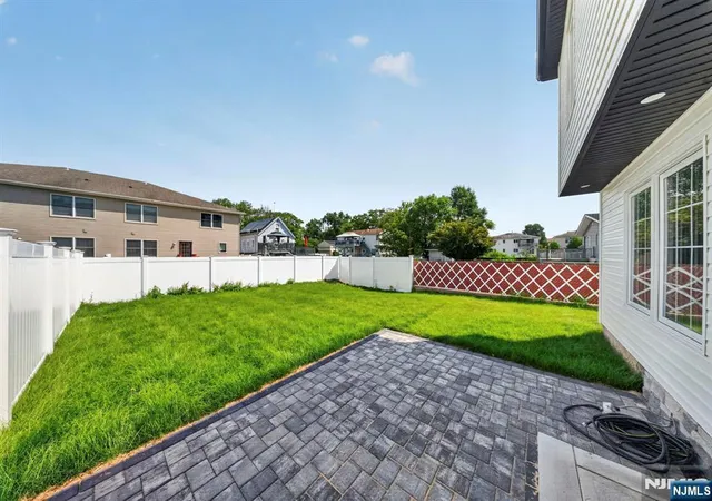 Homes for sale in Elmwood Park, NJ | 163b Kipp Ave, Elmwood Park, NJ 07407 | MLS# 26026556