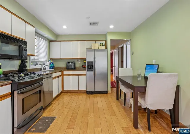 Photo 3 of Single family home for sale at 78 Legion Pl, Paramus, NJ 07652 | MLS# 26026559 | Listing updated on 2026-08-15