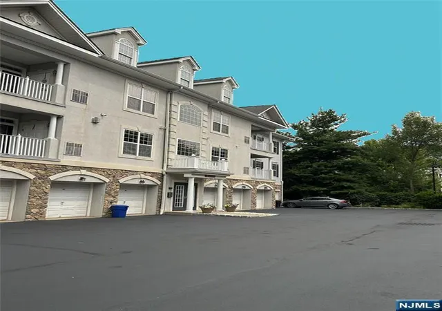 Photo 1 of Sale Pending at 4 Quarry Dr #B3, Woodland Park, NJ 07424 | MLS# 26026970 | Listing updated on 2026-09-03