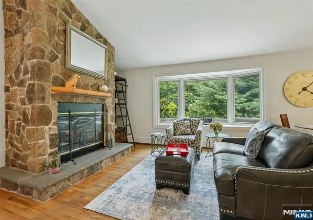 Photo 4 of Sale Pending at 68 Lake St, Upper Saddle River, NJ 07458 | MLS# 26027272 | Listing updated on 2026-09-11