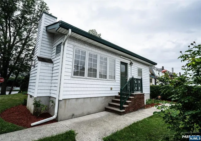 Photo 4 of Sale Pending at 220 Clinton Ave, Clifton, NJ 07011 | MLS# 26027381 | Listing updated on 2026-10-07