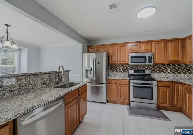 Photo 3 of Condo for sale at 2 Marina, Bayonne, NJ 07002 | MLS# 26027668 | Listing updated on 2026-08-30