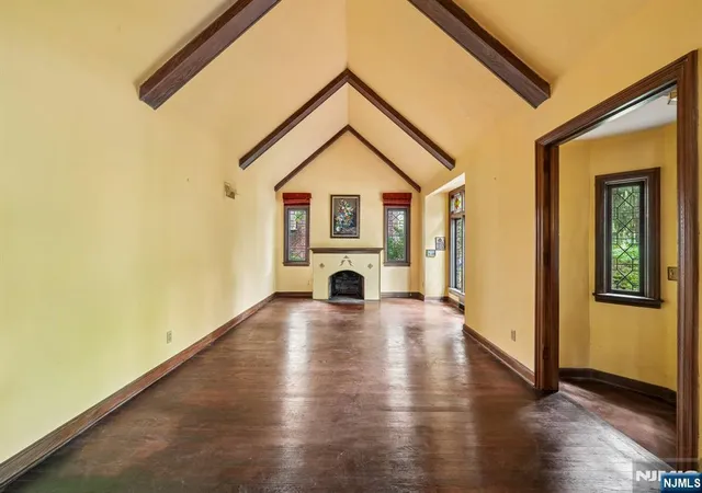 Photo 3 of Sale Pending at 1094 Belle Ave, Teaneck, NJ 07666 | MLS# 26027924 | Listing updated on 2026-09-10