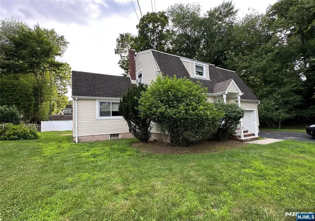 Photo 2 of Single family home for sale at 36 Morningside Ave, Cresskill, NJ 07626 | MLS# 26028427 | Listing updated on 2026-08-25