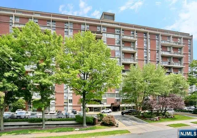 House for sale at 3 Horizon Rd #1406, Fort Lee, NJ 07024 | MLS# 26028489 | Listing updated on 2026-08-28