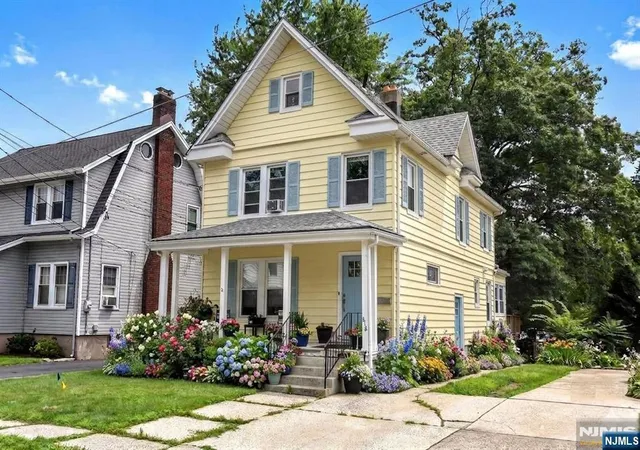 Photo 3 of Sale Pending at 616 Elm St, Maywood, NJ 07607 | MLS# 26028897 | Listing updated on 2026-09-03