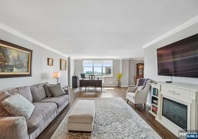 Photo 3 of Sale Pending at 2150 Center Ave #16G, Fort Lee, NJ 07024 | MLS# 26028903 | Listing updated on 2026-09-22
